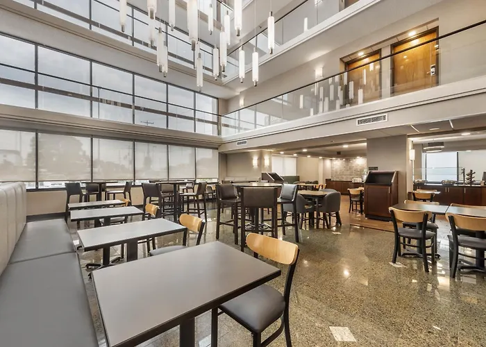 Drury Inn & Suites Springfield Mo